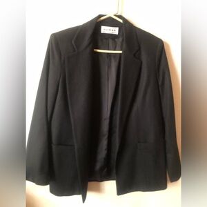 Women's Classic Black Blazer